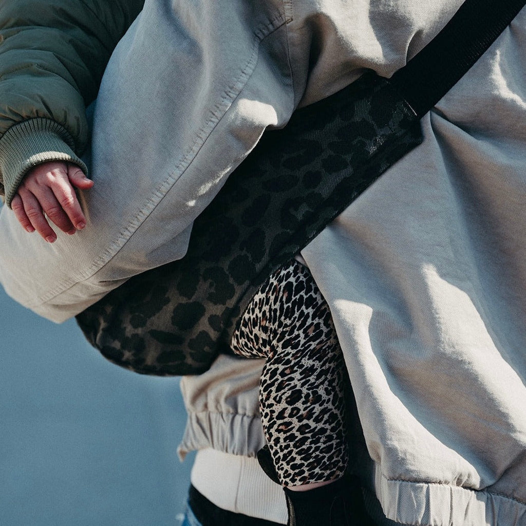 個性灰豹-Grey leopard Carrier